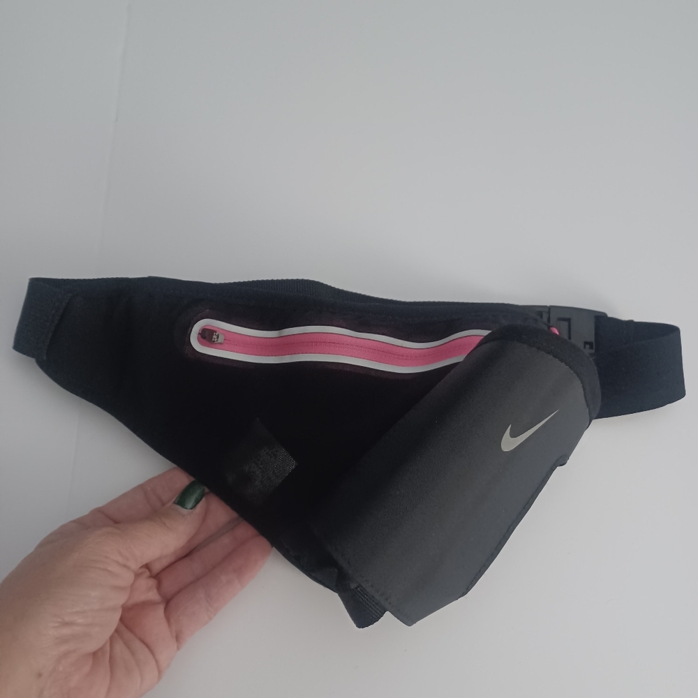 Nike Hydration Fanny Pack Running Hiking